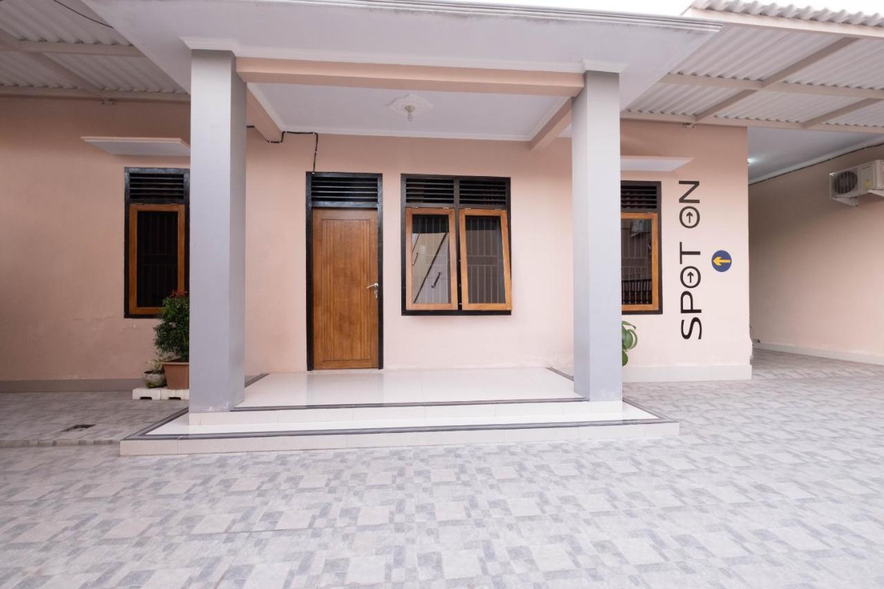 Spot On 1784 Tnc Residence Syariah Mataram Zewnętrze zdjęcie